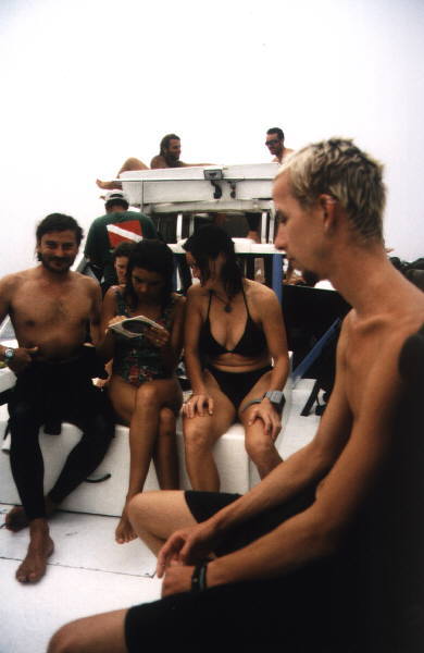 Gedr&uuml;ckte Stimmung auch beim Tauchen nach der zweiten Woche mit Feuer-Smog